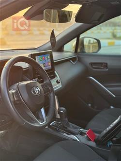 تۆیۆتا کۆرۆلا کرۆس